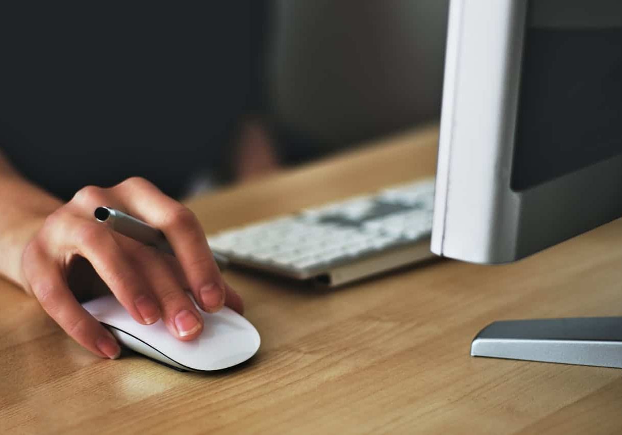 Converting website clicks into landscaping business clients